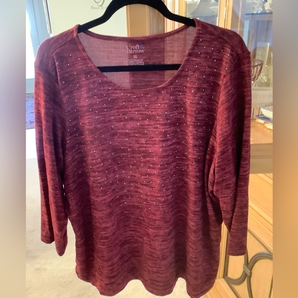 PRETTY WINE COLORED XXL EMBELLISHED TOP, SOFT AND COMFORTABLE